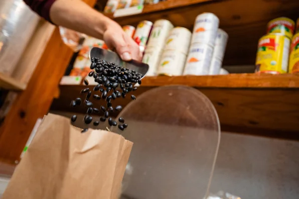 Pouring beans, up close